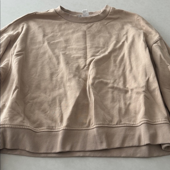 H&M Beige Ribbed Crewneck Top - Picture 2 of 3